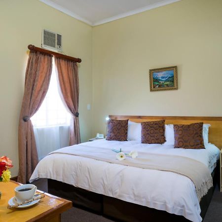 Pretoria-Noord典雅门洛帕克旅舍别墅 外观 照片