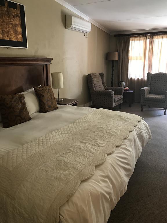 Pretoria-Noord典雅门洛帕克旅舍别墅 外观 照片